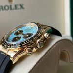 Rolex Daytona 126518LN (2025) - Turquoise dial 40 mm Yellow Gold case (3/4)