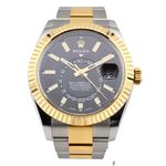 Rolex Sky-Dweller 326933 (2019) - Black dial 42 mm Gold/Steel case (1/2)