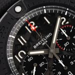 Breitling Avenger SB0147101B1X1 (2026) - Zwart wijzerplaat 44mm Keramiek (3/7)