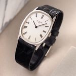 Patek Philippe Golden Ellipse 5738/1R-001 (1970) - Black dial 35 mm Rose Gold case (3/8)