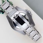 Rolex GMT-Master II 126710GRNR (2025) - Black dial 40 mm Steel case (6/8)