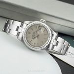 Rolex Oyster Perpetual Lady Date 69240 (1991) - Silver dial 26 mm Steel case (2/8)