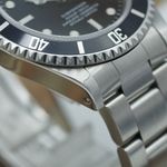Rolex Submariner No Date 14060M (2007) - Black dial 40 mm Steel case (2/8)