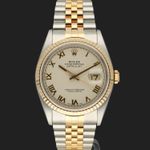Rolex Datejust 36 16233 (1996) - Beige wijzerplaat 36mm Goud/Staal (3/8)