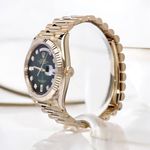 Rolex Day-Date 36 128238 (2022) - Orange dial 36 mm Yellow Gold case (3/7)