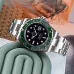 Rolex Submariner Date 126610LV (Onbekend (willekeurig serienummer)) - Zwart wijzerplaat 41mm Staal (2/8)