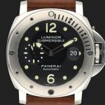 Panerai Luminor Submersible PAM00024 (2017) - Black dial 44 mm Steel case (2/8)