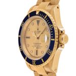 Rolex Submariner Date 16618 (1988) - 40 mm Yellow Gold case (4/8)