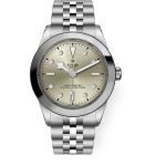 Tudor Black Bay 79660 (2025) - Black dial 39 mm Steel case (1/1)