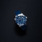 Omega Seamaster Diver 300 M 210.32.42.20.03.001 (2024) - Blauw wijzerplaat 42mm Staal (3/5)