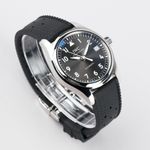 IWC Pilot's Watch Automatic 36 IW3240 (Unknown (random serial)) - Black dial 36 mm Steel case (2/6)