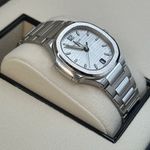 Patek Philippe Nautilus 7118/1A-010 (2024) - Zilver wijzerplaat 35mm Staal (3/8)