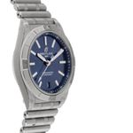 Breitling Chronomat 36 A10380101C1A1 (2026) - Blue dial 36 mm Steel case (5/8)