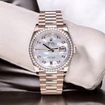 Rolex Day-Date 36 128345RBR (2022) - Pearl dial 36 mm Rose Gold case (1/8)