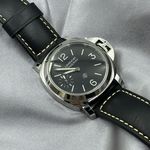 Panerai Luminor PAM01084 (2024) - Zwart wijzerplaat 44mm Staal (4/8)