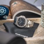 Patek Philippe Nautilus 5711/1A-010 (2011) - Blue dial 40 mm Steel case (5/8)