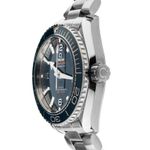 Omega Seamaster Planet Ocean 215.30.44.21.03.001 (2025) - Blue dial 44 mm Steel case (4/7)