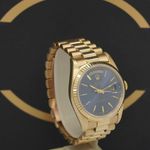 Rolex Day-Date 36 18238 (1990) - Blue dial 36 mm Yellow Gold case (3/7)