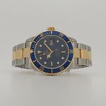 Rolex Submariner Date 16613 (2002) - Blauw wijzerplaat 40mm Goud/Staal (3/8)