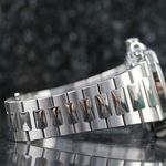 Patek Philippe Nautilus 5990 (2018) - Black dial 41 mm Steel case (2/8)