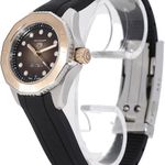 TAG Heuer Aquaracer Lady WBP2451.FT6200 (2023) - Black dial 30 mm Gold/Steel case (3/5)
