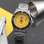 Breitling Superocean 44 A17367021I1A1 (Unknown (random serial)) - Yellow dial 44 mm Steel case (1/8)