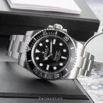 Rolex Submariner No Date 114060 (2018) - 40mm Staal (2/8)