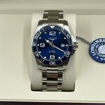 Longines HydroConquest L3.781.4.96.6 (2025) - Blue dial 41 mm Steel case (4/4)