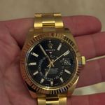 Rolex Sky-Dweller 326938 (2021) - Zwart wijzerplaat 42mm Geelgoud (1/3)