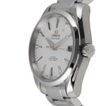Omega Seamaster Aqua Terra 231.13.39.21.02.001 (Unknown (random serial)) - Silver dial 39 mm Steel case (6/8)
