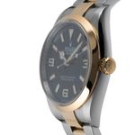 Rolex Explorer 124273 (2021) - Black dial 36 mm Gold/Steel case (6/8)