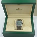 Rolex Sky-Dweller 336934 (2024) - Green dial 42 mm Gold/Steel case (4/8)