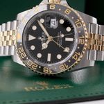 Rolex GMT-Master II 126713GRNR (2025) - Black dial 40 mm Gold/Steel case (1/8)