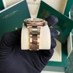 Rolex GMT-Master II 126715CHNR (2022) - Black dial 40 mm Rose Gold case (3/5)