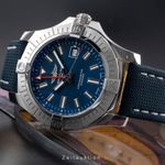 Breitling Avenger A32395101C1X1 (Unknown (random serial)) - Blue dial 43 mm Steel case (2/8)