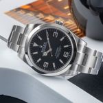 Rolex Explorer 214270 (2014) - Zwart wijzerplaat 39mm Staal (2/8)