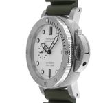 Panerai Submersible PAM01595 (2024) - White dial 44 mm Steel case (4/7)
