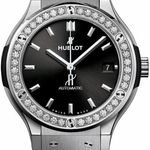 Hublot Classic Fusion 565.NX.1470.RX.1204 (2026) - Zwart wijzerplaat 38mm Titanium (1/1)