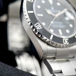 Rolex Submariner Date 16610T - (4/8)