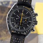 Omega Speedmaster Professional Moonwatch 311.92.44.30.01.001 (Unknown (random serial)) - Black dial 44 mm Ceramic case (3/8)
