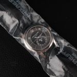 Patek Philippe Annual Calendar 5205G-010 (2012) - Black dial 40 mm White Gold case (6/7)