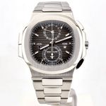 Patek Philippe Nautilus 5990/1A-001 (2017) - Grey dial 40 mm Steel case (1/1)