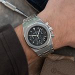 Audemars Piguet Royal Oak Chronograph 25860ST.OO.1110ST.02 (2002) - Blauw wijzerplaat 39mm Staal (2/8)