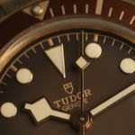 Tudor Black Bay Bronze 79012M (2021) - Brown dial 39 mm Bronze case (4/7)