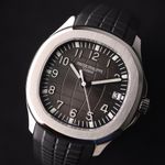 Patek Philippe Aquanaut 5167A-001 (2013) - Black dial 40 mm Steel case (5/6)