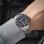 Rolex Sea-Dweller 4000 16600 (2006) - Black dial 40 mm Steel case (3/8)