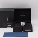 Tudor Black Bay 79470 - (2/8)