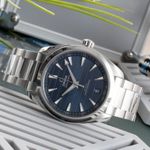 Omega Seamaster Aqua Terra 220.10.41.21.03.004 (Onbekend (willekeurig serienummer)) - Blauw wijzerplaat 41mm Staal (2/8)