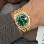 Rolex Day-Date 36 118238 (2001) - Black dial 36 mm Yellow Gold case (2/8)