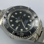 Rolex Sea-Dweller Deepsea 116660 (2009) - Black dial 44 mm Steel case (2/5)